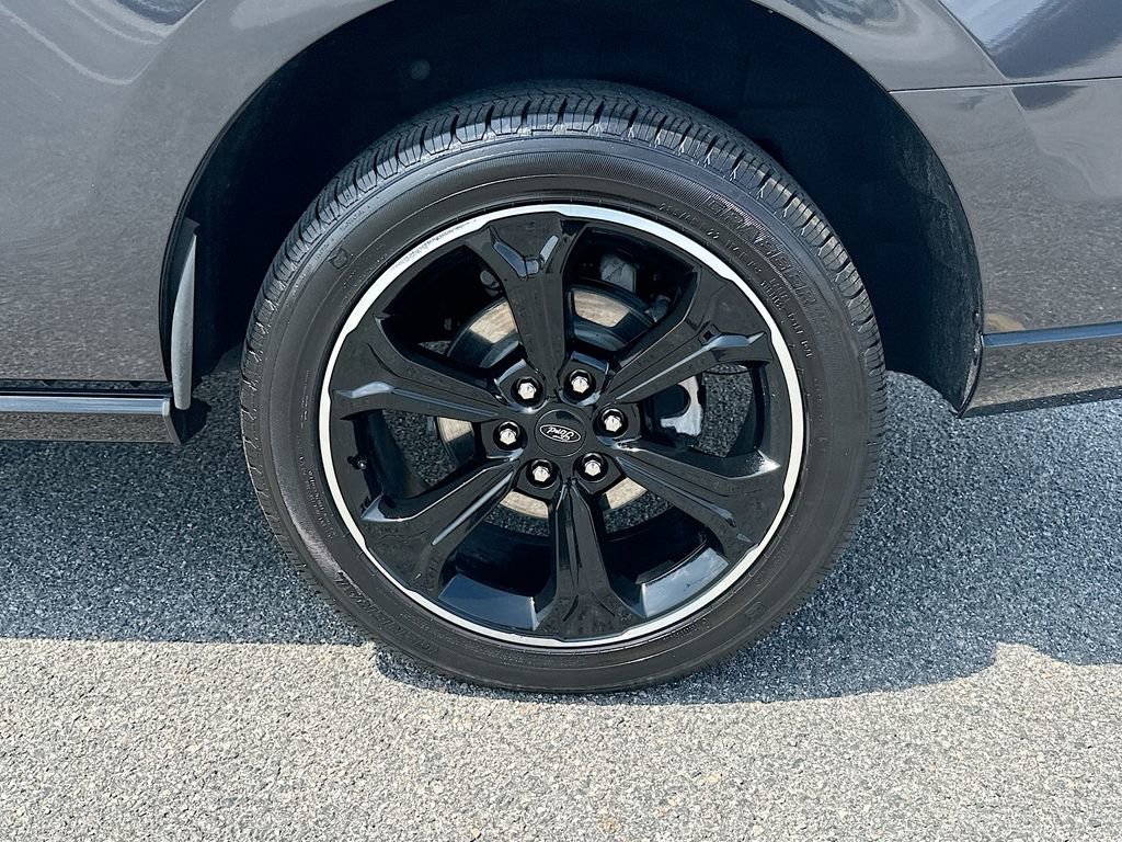 Certified 2024 Ford Expedition Limited RWD image 24