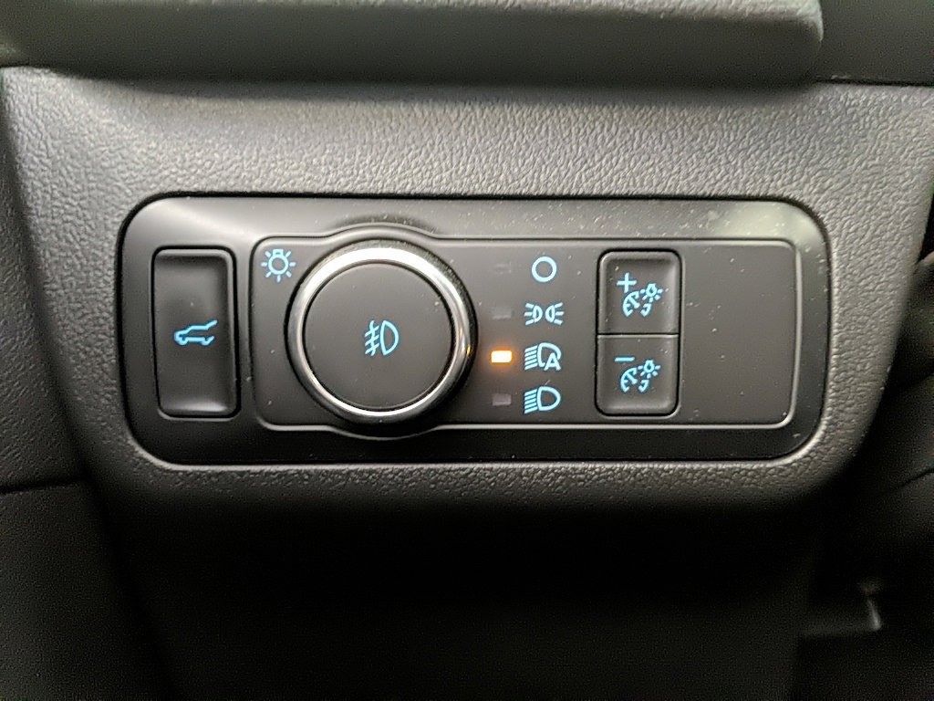 Used 2022 Ford Escape SEL image 19