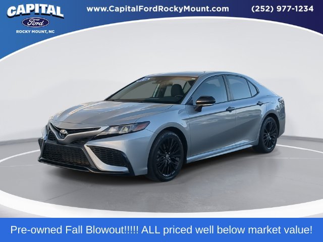 Used 2021 Toyota Camry SE w/ Convenience Package