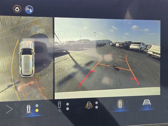 New 2026 Chevrolet Equinox LT w/ Convenience Package II image 15