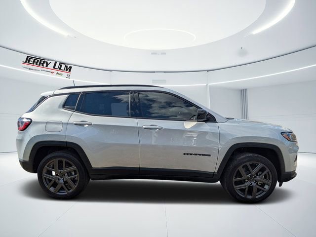 New 2026 Jeep Compass Latitude AWD/4WD image 2