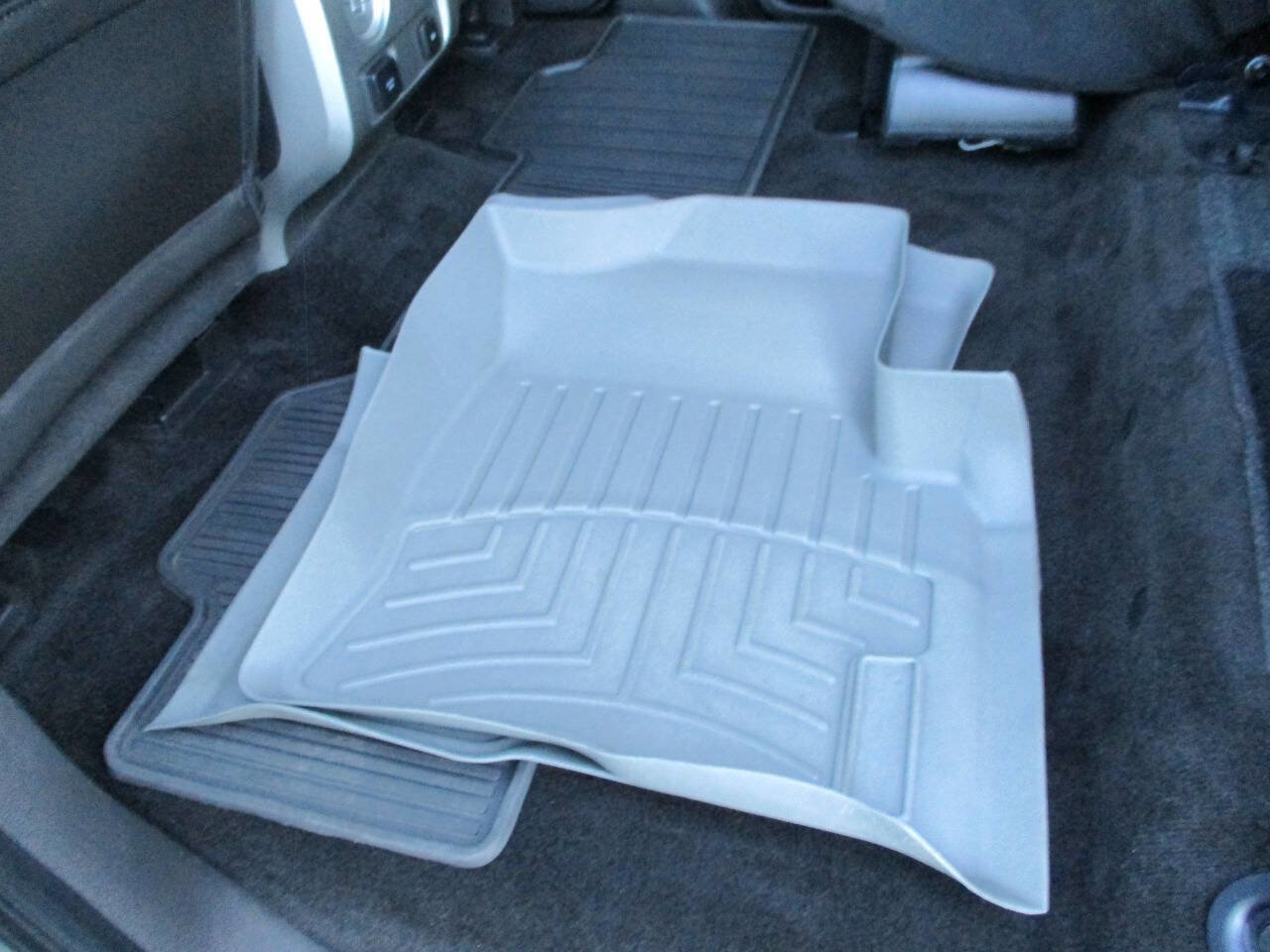 Used 2014 Ford F150 Platinum image 20