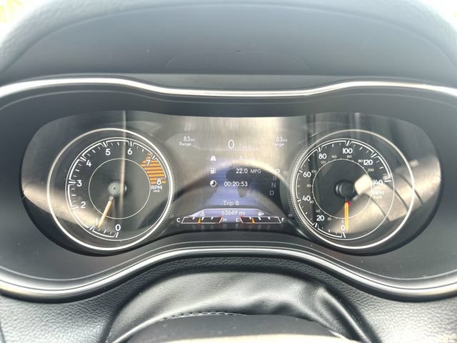 Used 2019 Jeep Cherokee Limited AWD/4WD image 11