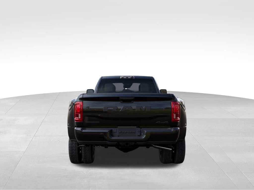 New 2026 RAM 3500 Big Horn AWD/4WD image 7