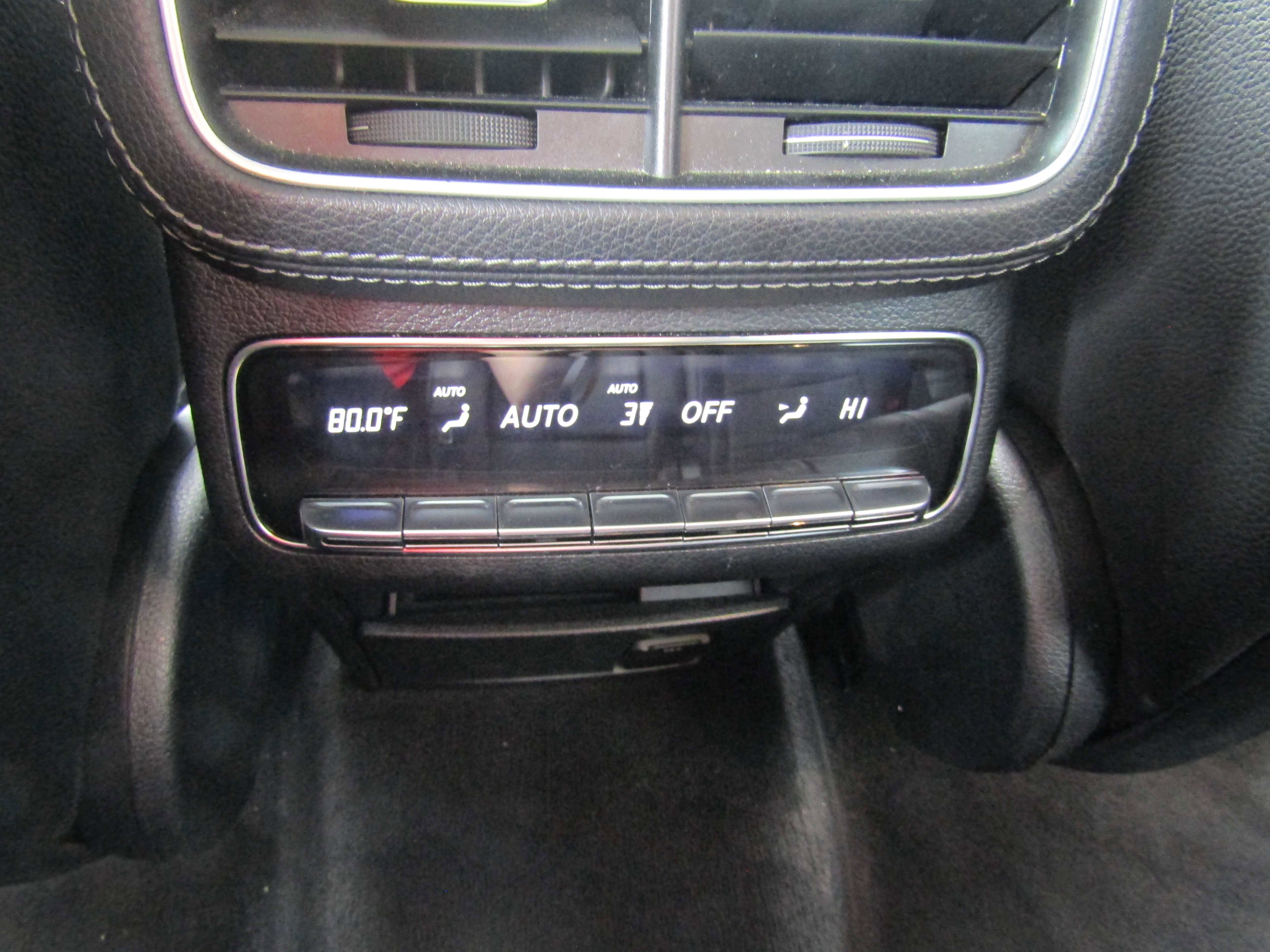 Used 2020 Mercedes-Benz GLE 350 4MATIC image 27