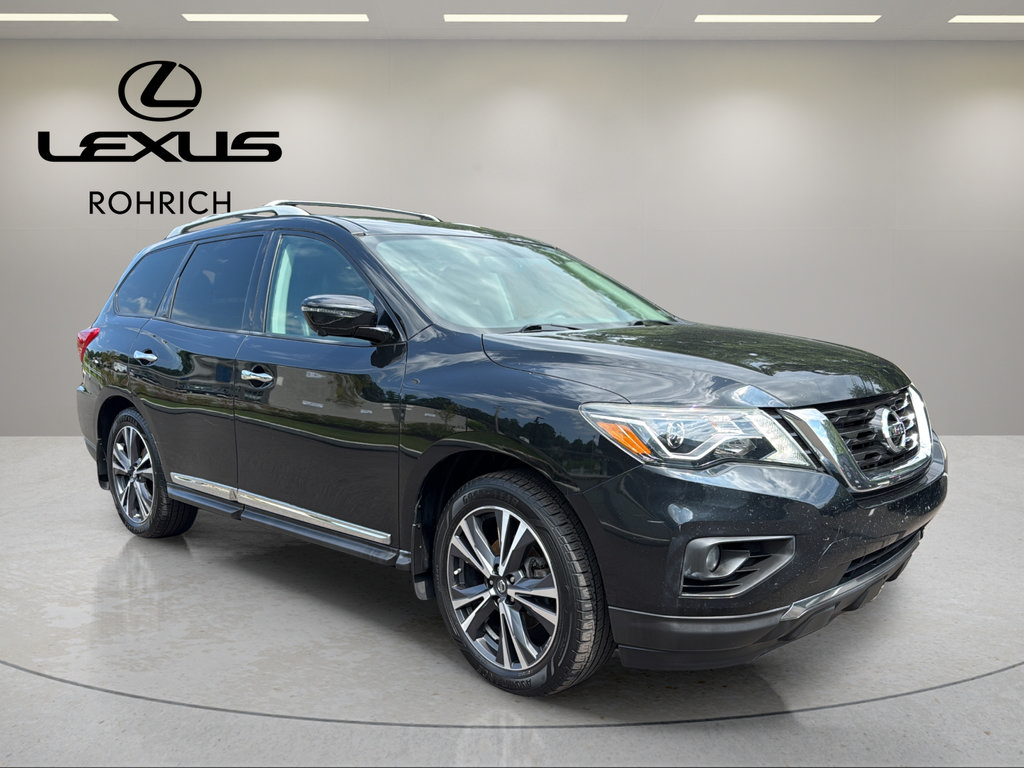 Used 2017 Nissan Pathfinder Platinum AWD/4WD image 4