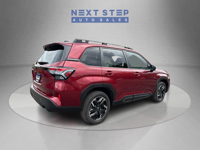 Used 2025 Subaru Forester Limited AWD/4WD image 8
