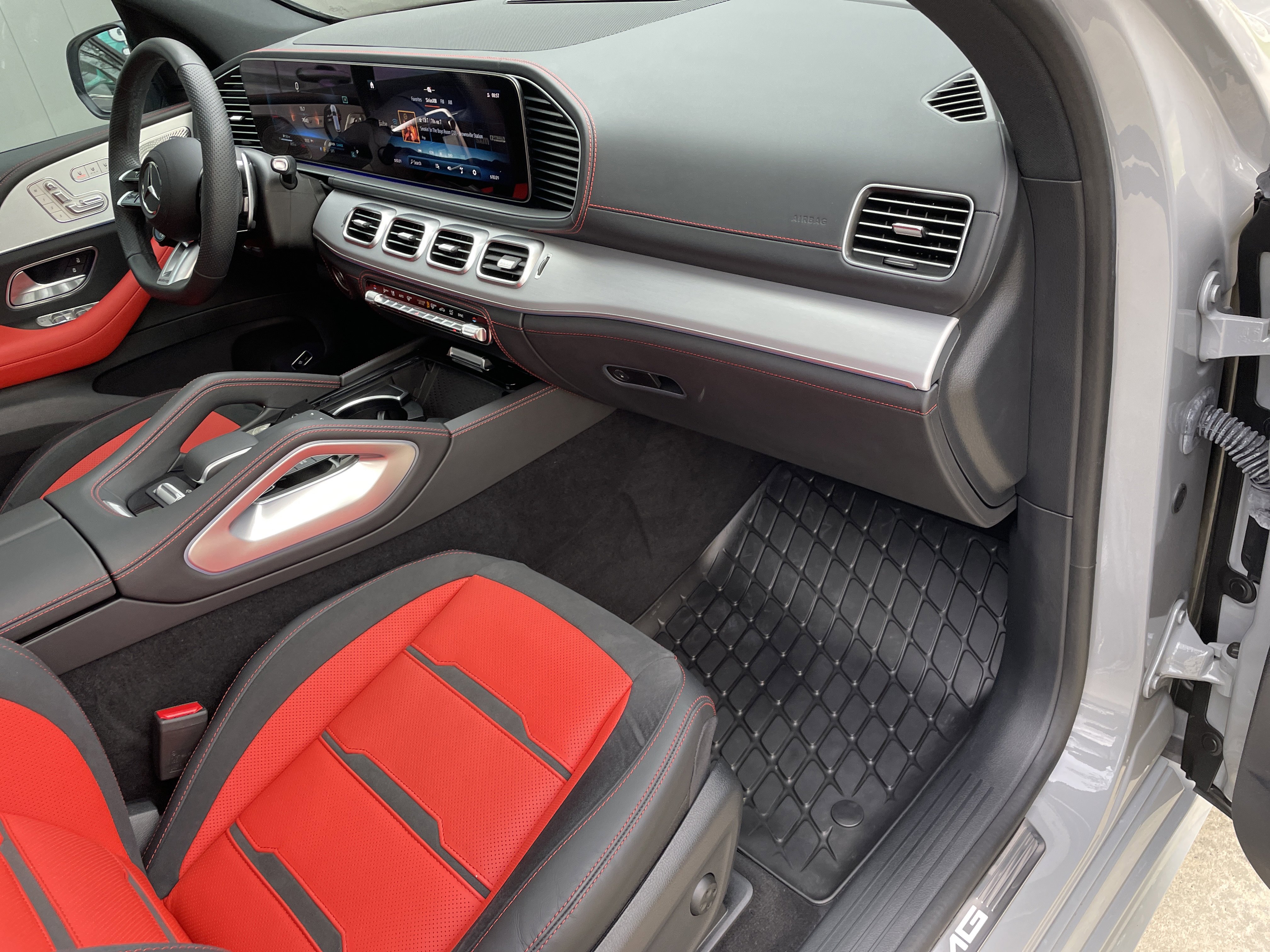 Certified 2024 Mercedes-Benz GLE 53 AMG 4MATIC image 48