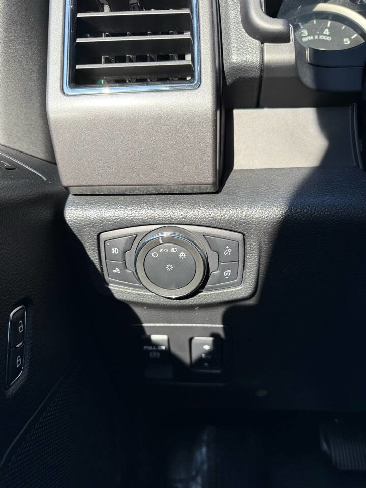 Used 2020 Ford F150 XLT w/ Equipment Group 302A Luxury image 24