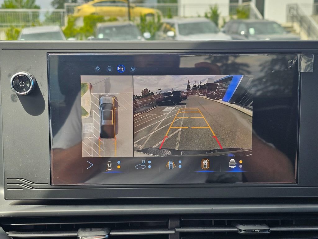 Used 2024 Chevrolet Silverado EV W/T AWD/4WD image 29