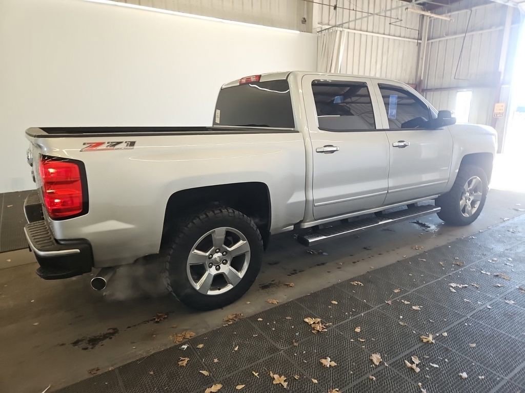 Used 2018 Chevrolet Silverado 1500 LT w/ Texas Edition image 2