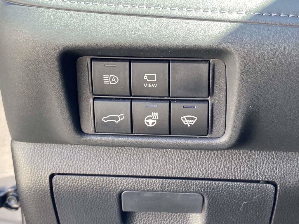 Used 2020 Toyota Highlander Platinum AWD/4WD image 28