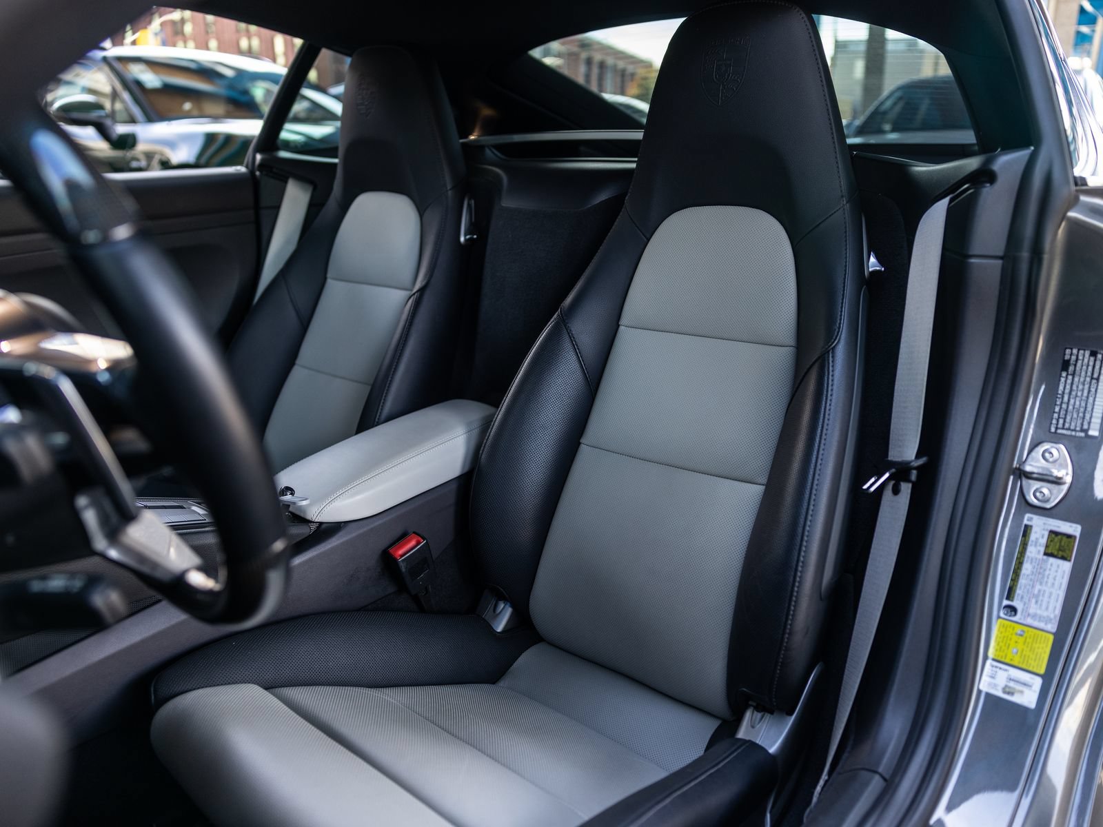 Certified 2024 Porsche 718 Cayman S RWD image 5