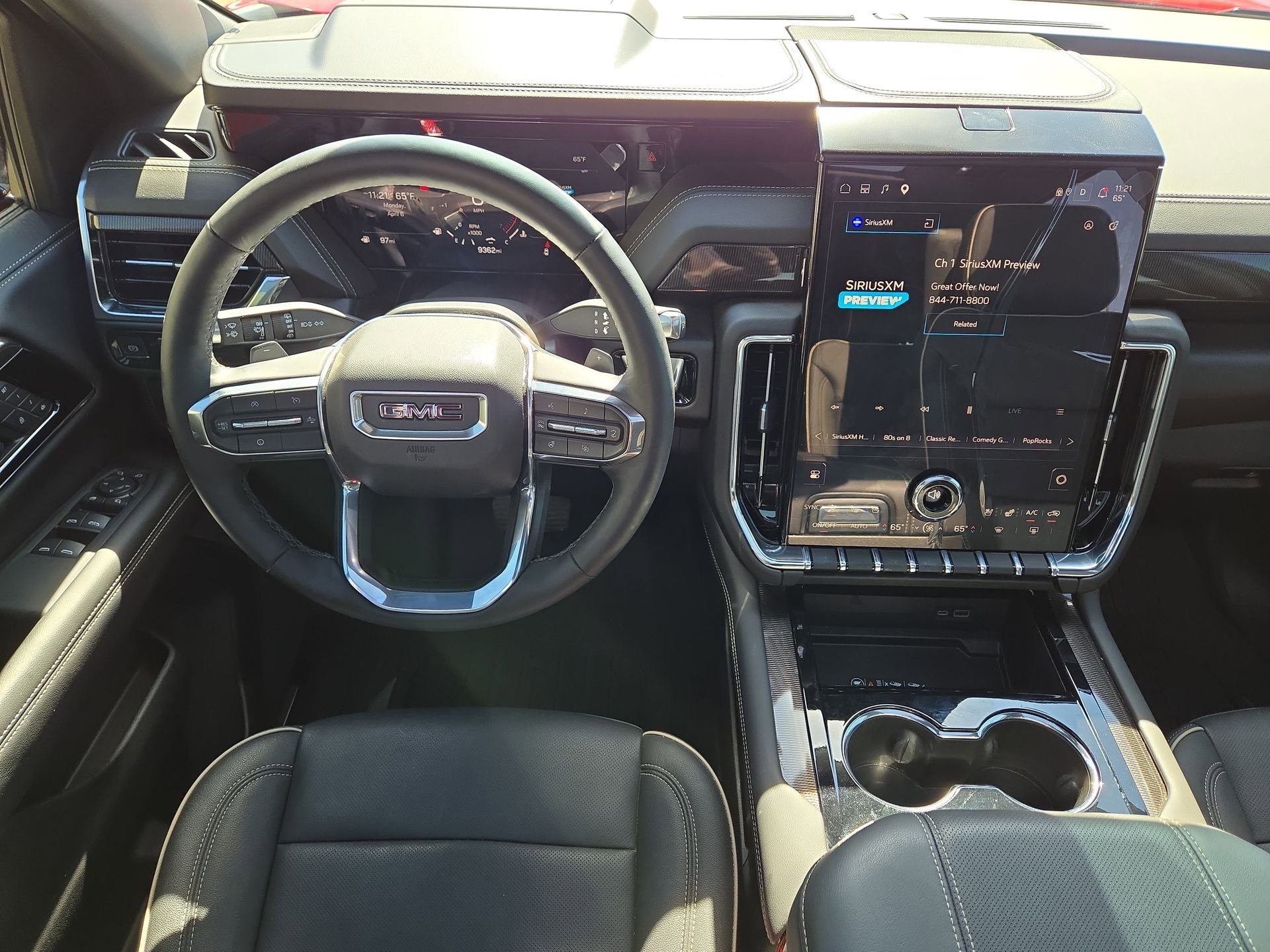 Used 2025 GMC Yukon Elevation w/ Elevation Premium Package image 14