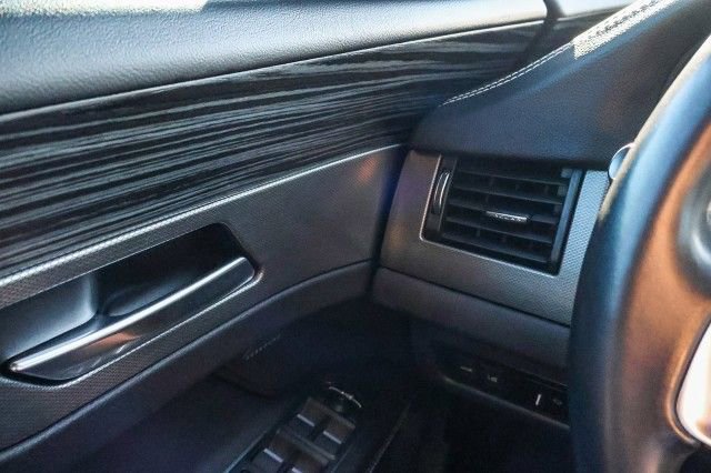 Used 2018 Jaguar XF S image 32