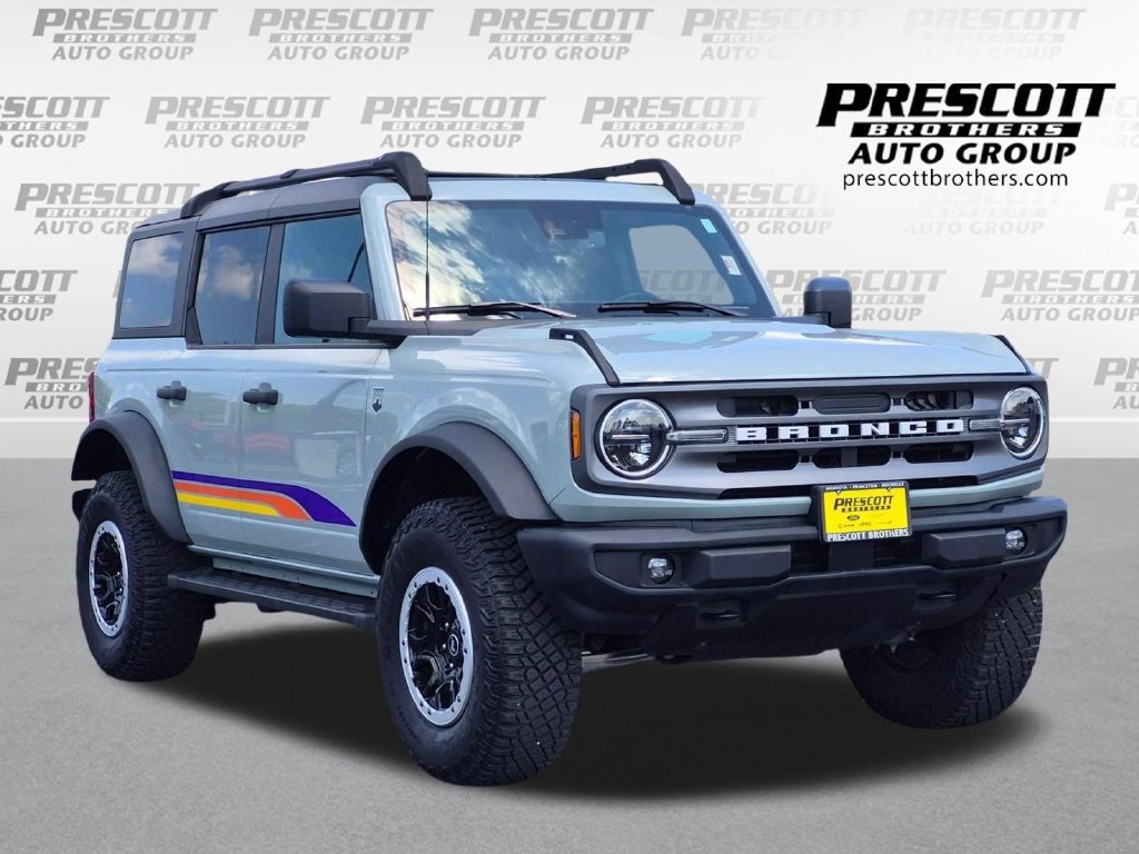 Used 2023 Ford Bronco Big Bend w/ Sasquatch Package AWD/4WD image 1