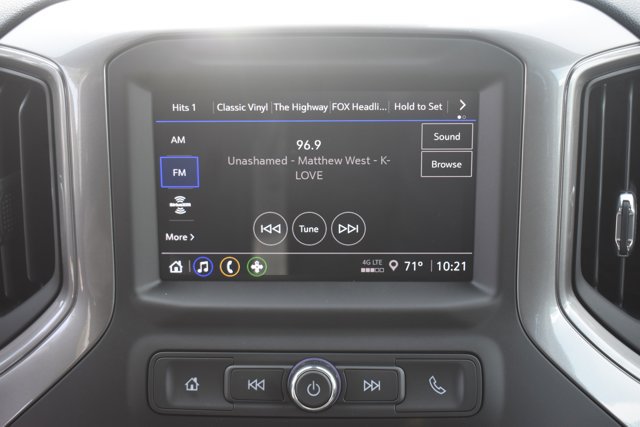 New 2026 Chevrolet Silverado 1500 Custom w/ LPO, Dark Essentials Package AWD/4WD image 24