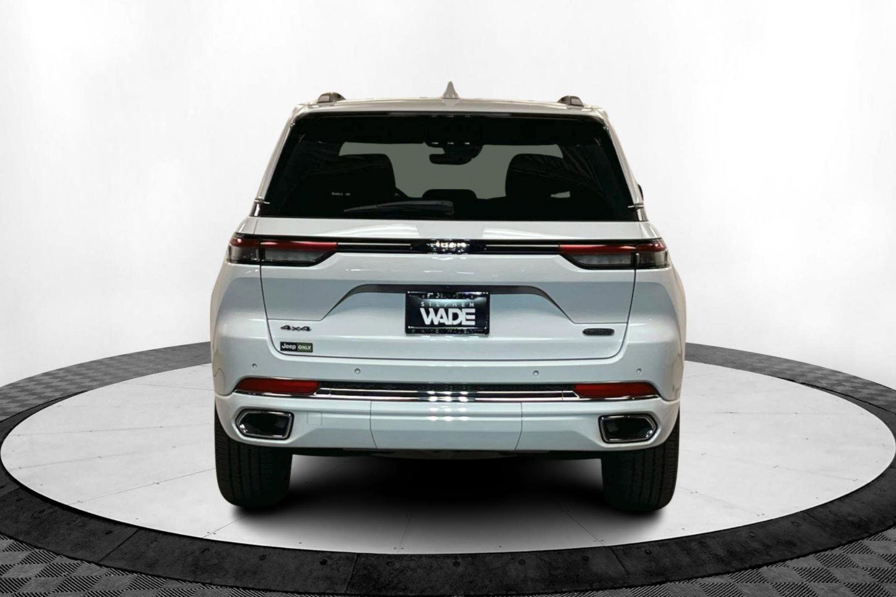 Certified 2022 Jeep Grand Cherokee Overland image 4