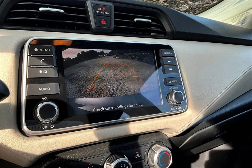 Used 2021 Nissan Versa SV image 19