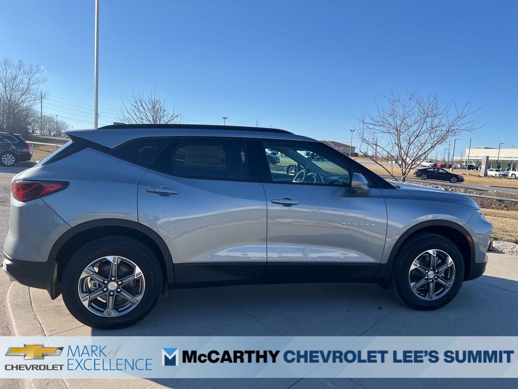 New 2026 Chevrolet Blazer LT w/ Convenience Package FWD image 10