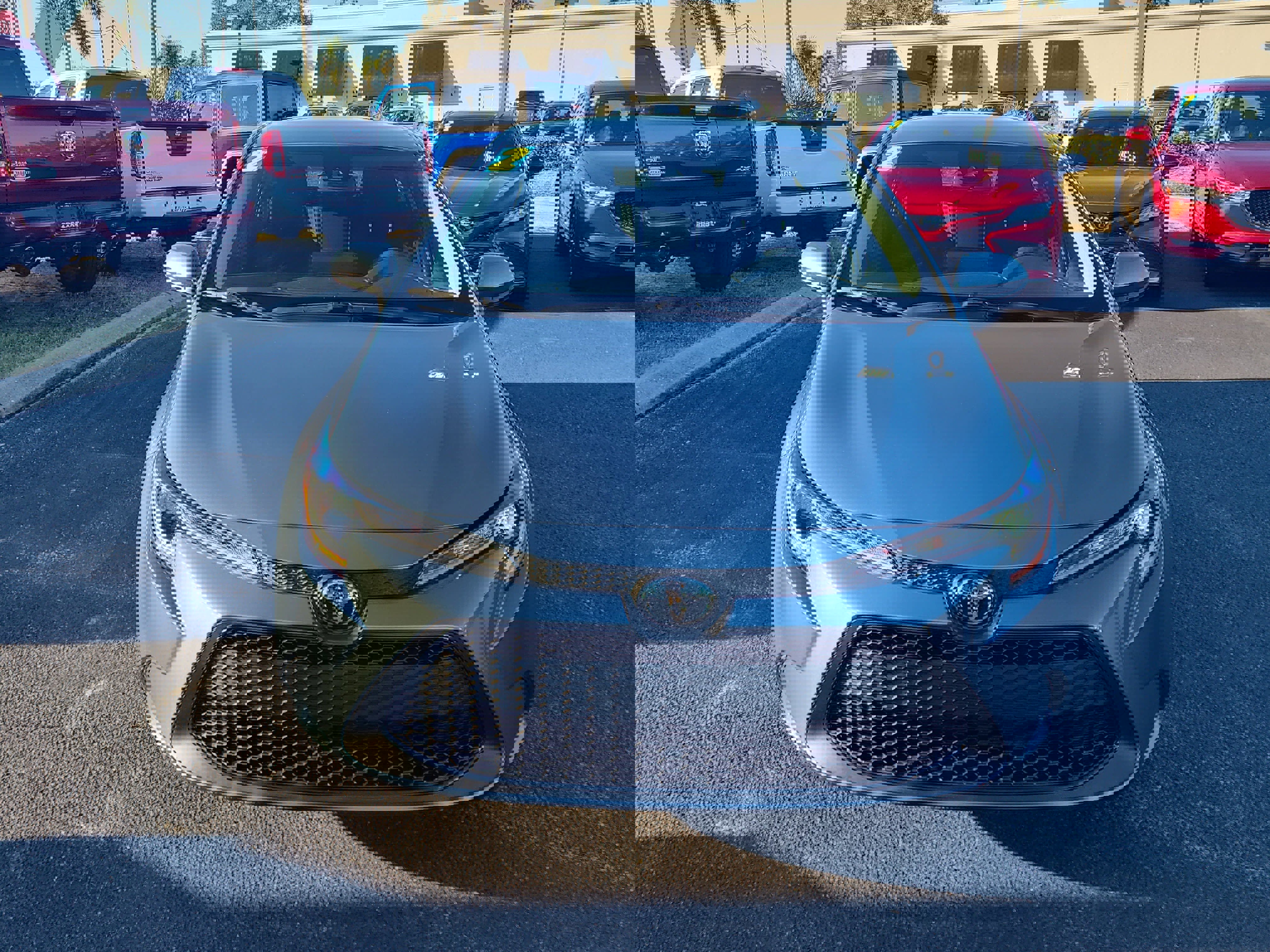 Used 2022 Toyota Corolla LE image 8