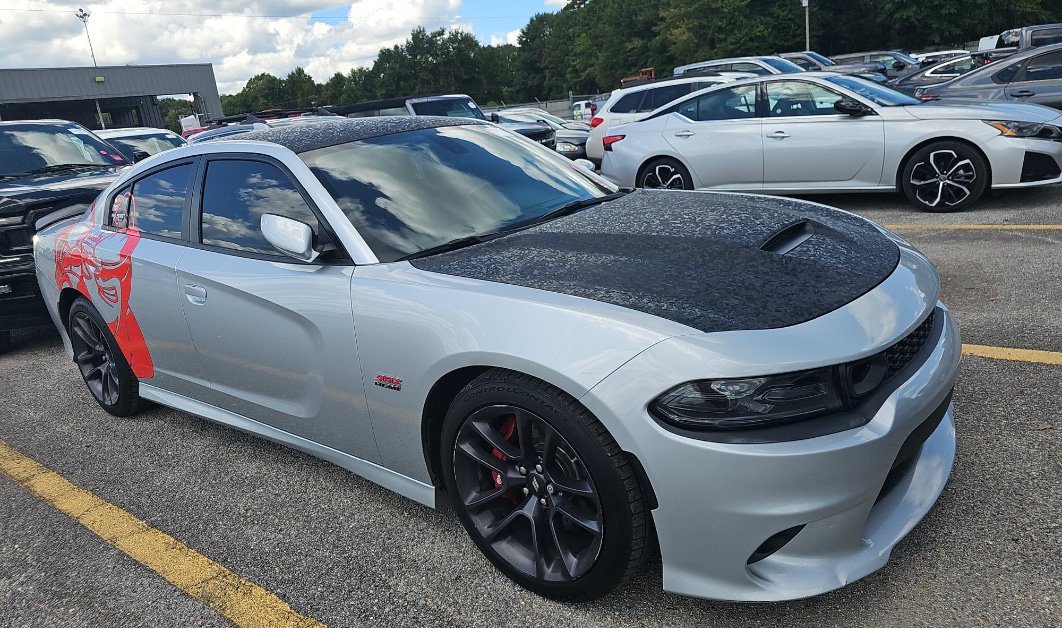 Used 2022 Dodge Charger Scat Pack w/ Plus Group RWD image 2