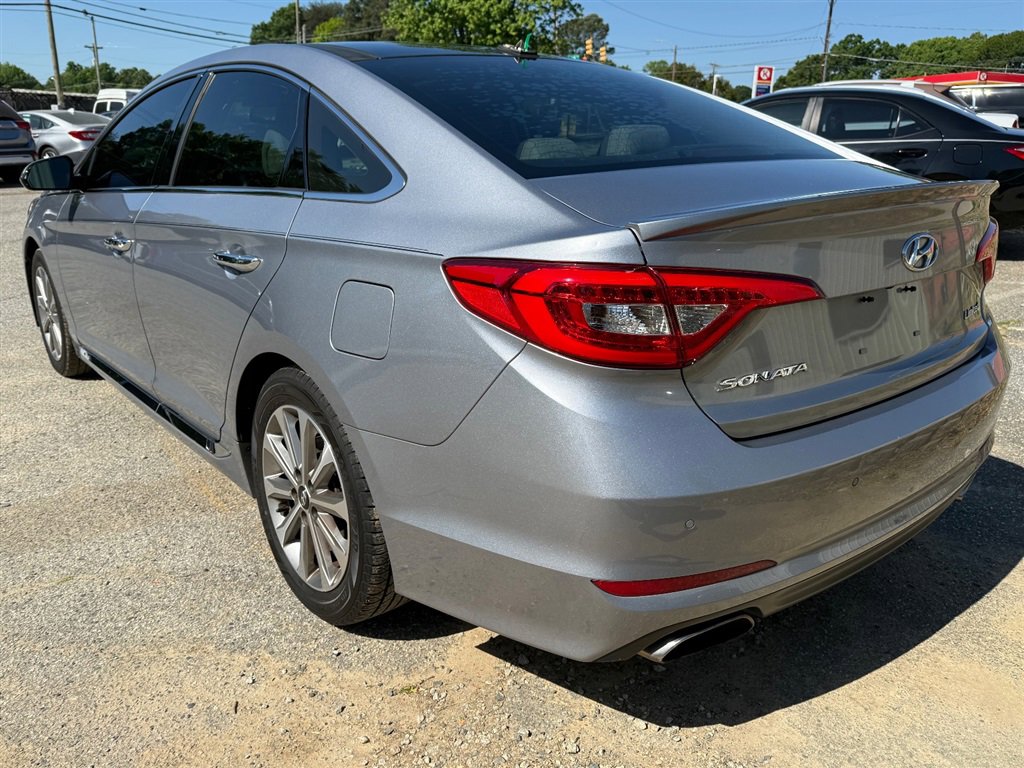 Used 2016 Hyundai Sonata Limited w/ Option Group 05 FWD image 3