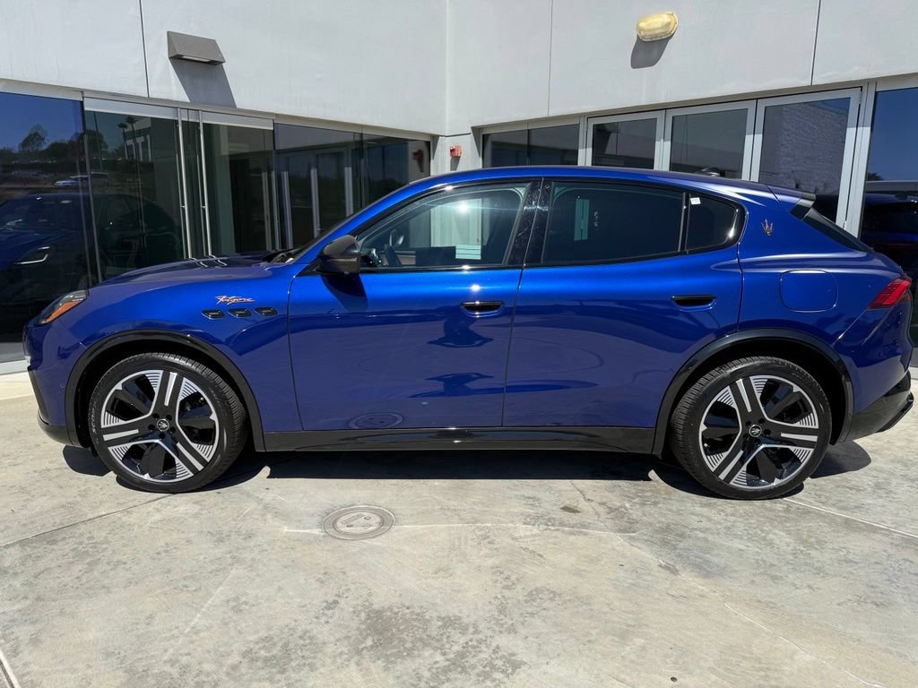 Certified 2025 Maserati Grecale Folgore AWD/4WD image 5