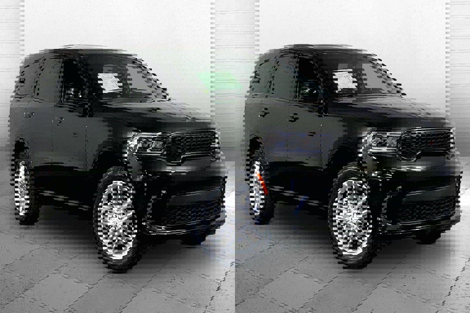 Used 2025 Dodge Durango GT image 1