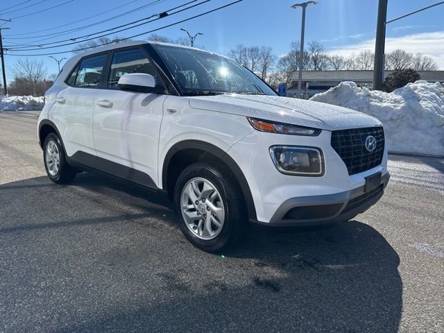 Used 2026 Hyundai Venue SE image 4