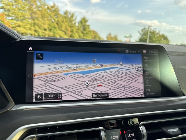 Used 2021 BMW X7 xDrive40i w/ Luxury Seating Package AWD/4WD image 17