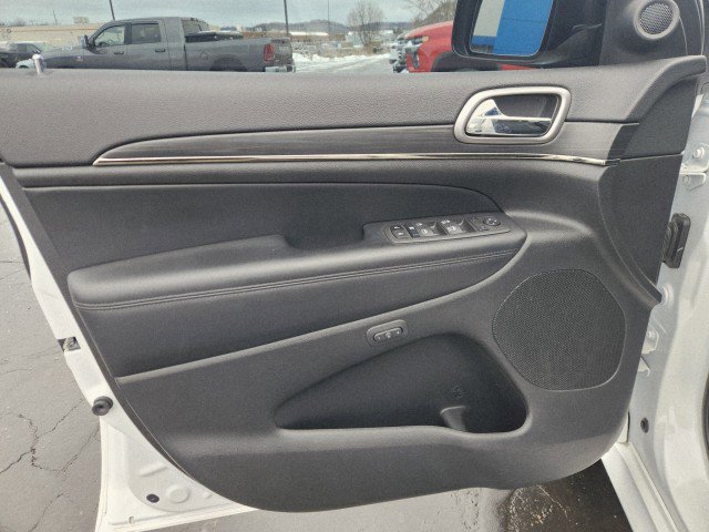 Used 2021 Jeep Grand Cherokee Limited X image 31