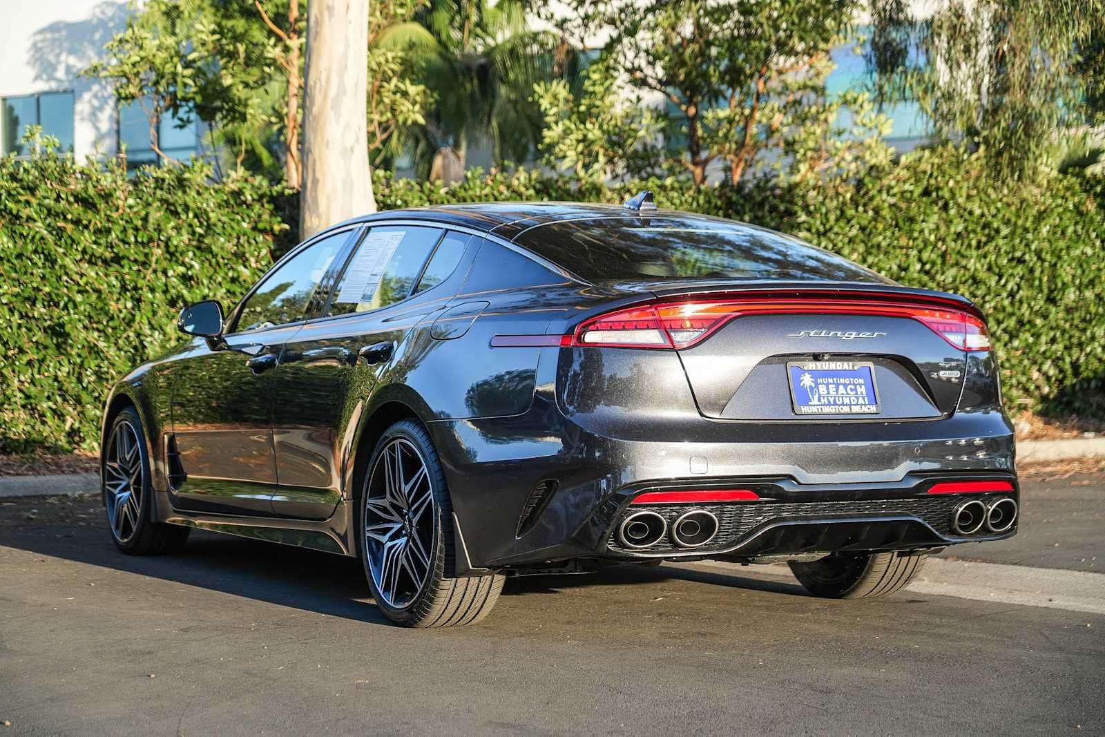 Used 2022 Kia Stinger GT1 AWD/4WD image 8