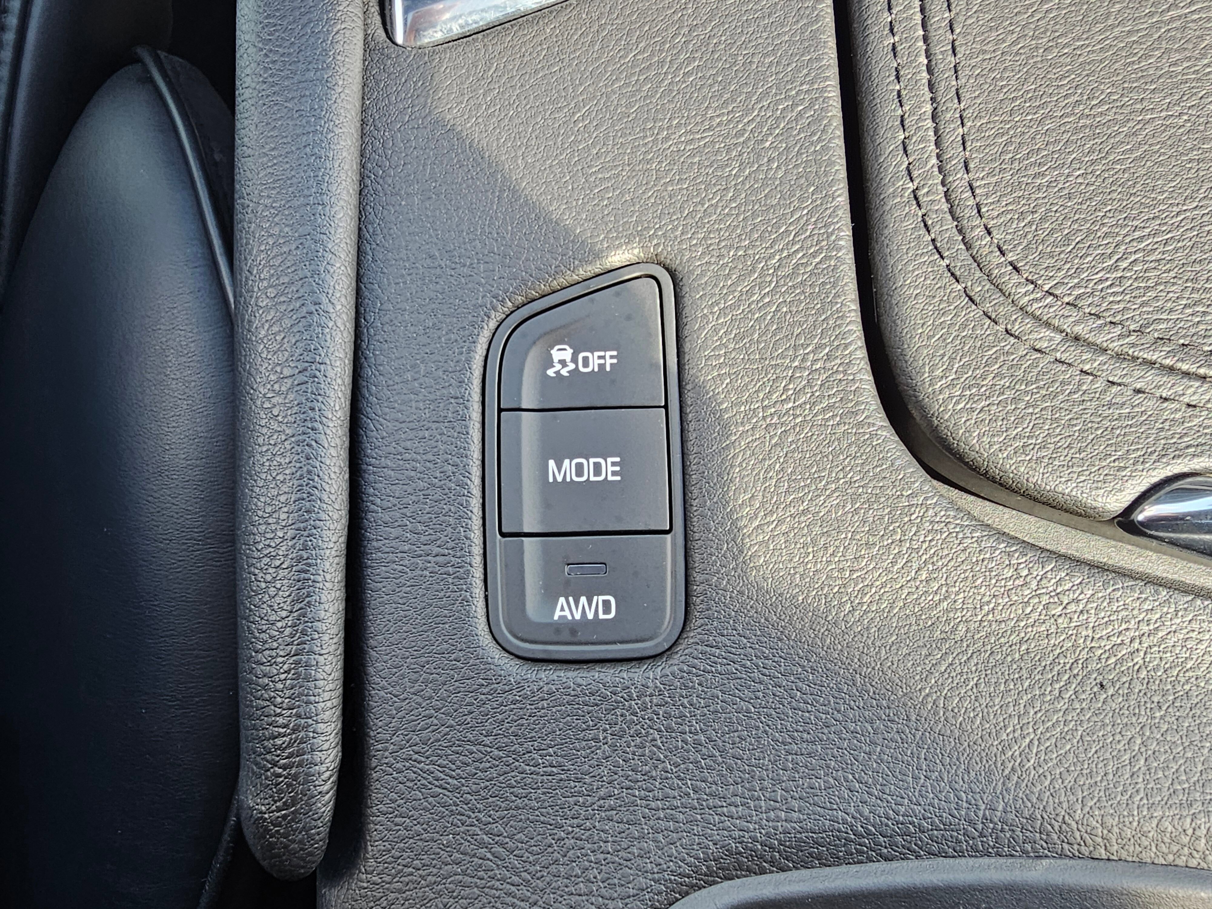 Used 2017 Cadillac XT5 Platinum w/ Driver Assist Package image 21