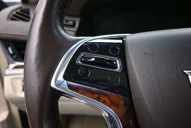 Used 2015 Cadillac Escalade Premium AWD/4WD image 32