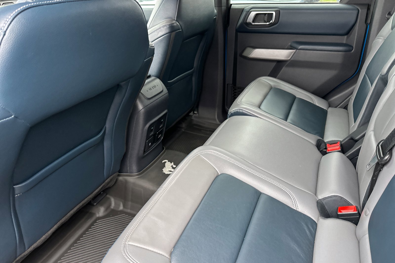 Used 2021 Ford Bronco Outer Banks image 10