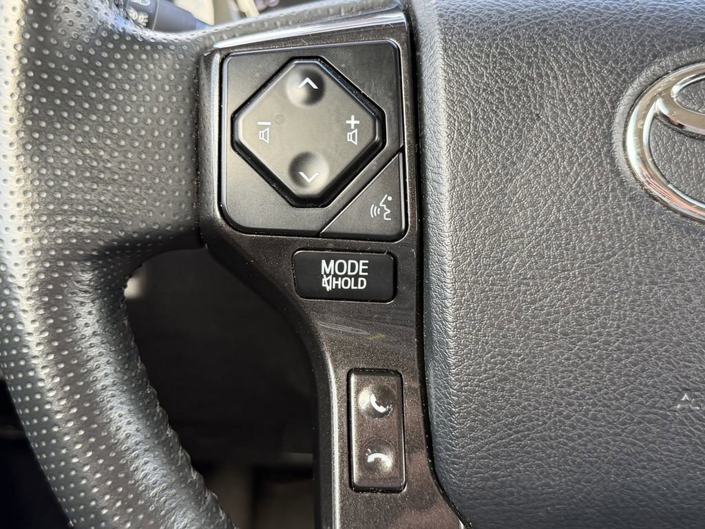 Used 2024 Toyota 4Runner TRD Off-Road Premium w/ Moonroof Package AWD/4WD image 31