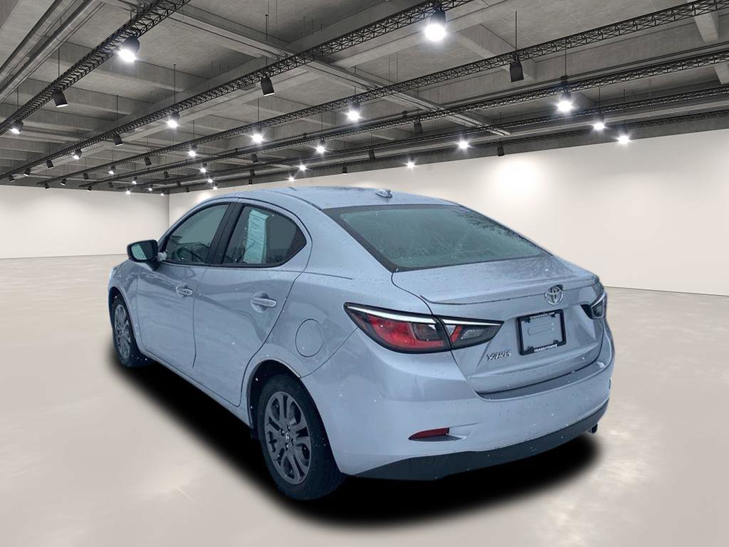 Used 2020 Toyota Yaris LE image 3