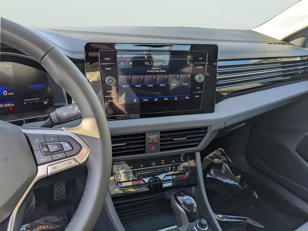 New 2026 Volkswagen Jetta SE FWD image 21