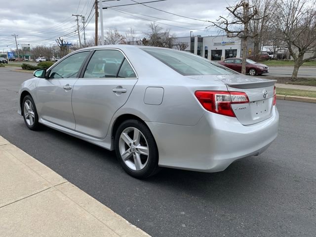 Used 2014 Toyota Camry SE image 5