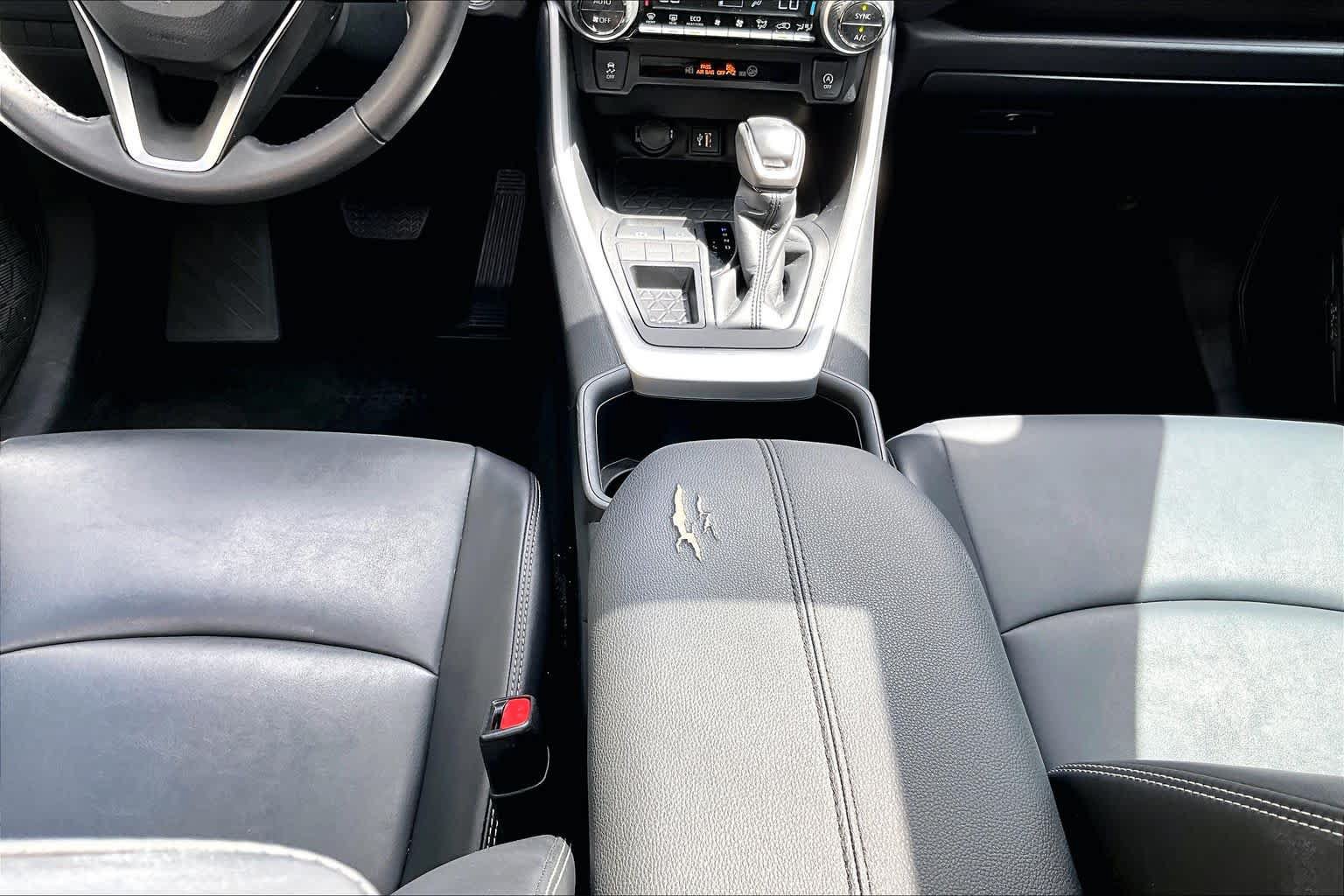 Used 2023 Toyota RAV4 XLE Premium FWD image 17
