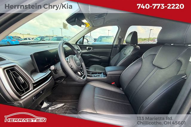 Used 2025 Kia Sorento S AWD/4WD image 23