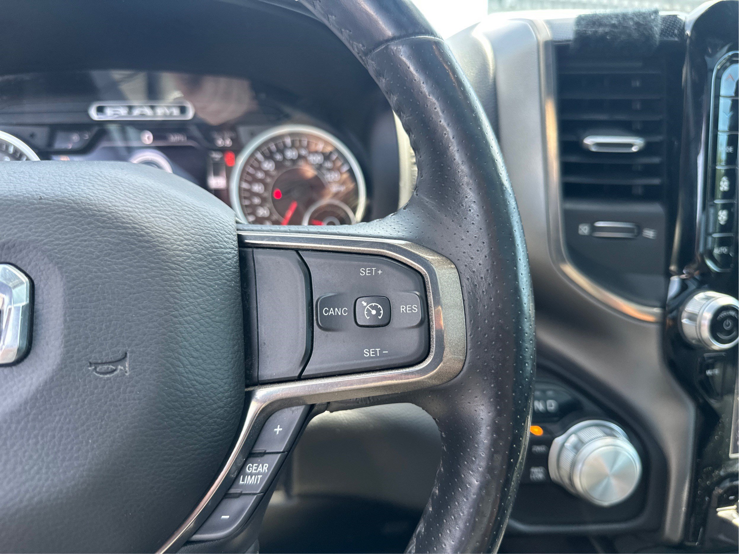 Used 2019 RAM 1500 Sport w/ Alpine Leather & Sound Group AWD/4WD image 34