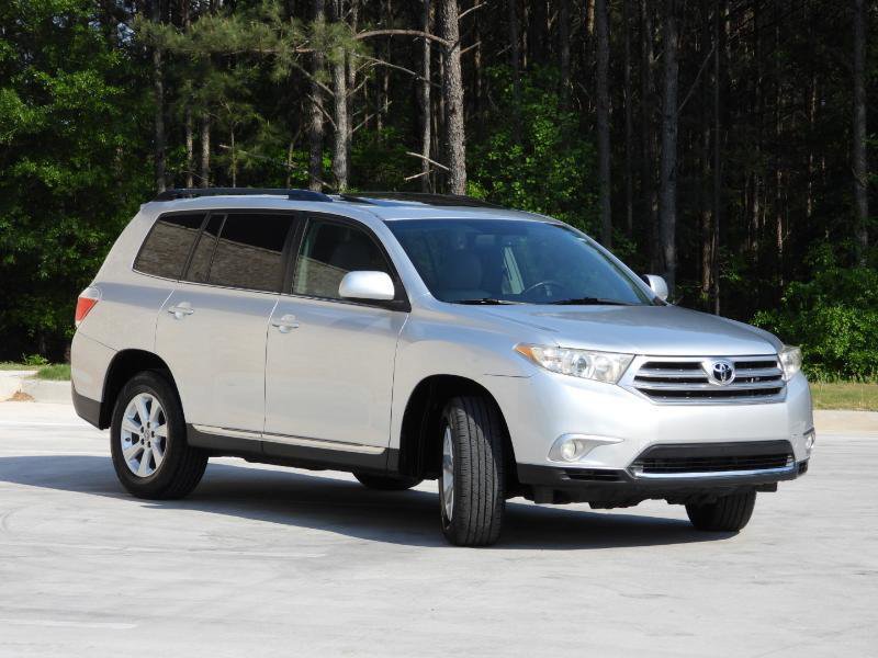 Used 2012 Toyota Highlander SE w/ Tow Pkg FWD image 7