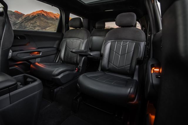 New 2027 Kia Seltos LX FWD image 4