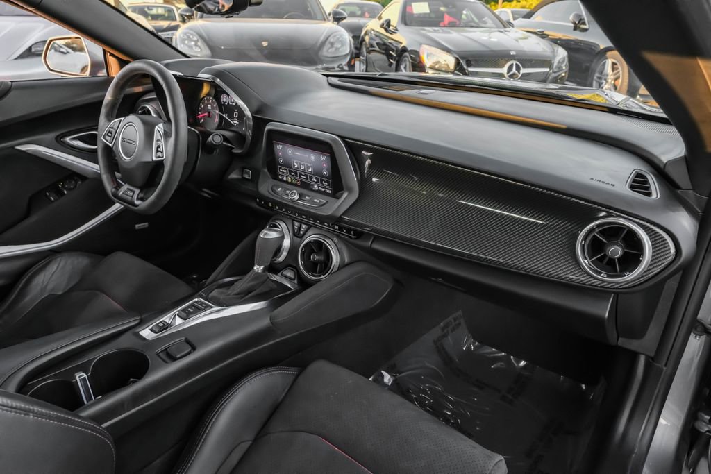 Used 2020 Chevrolet Camaro ZL1 image 10