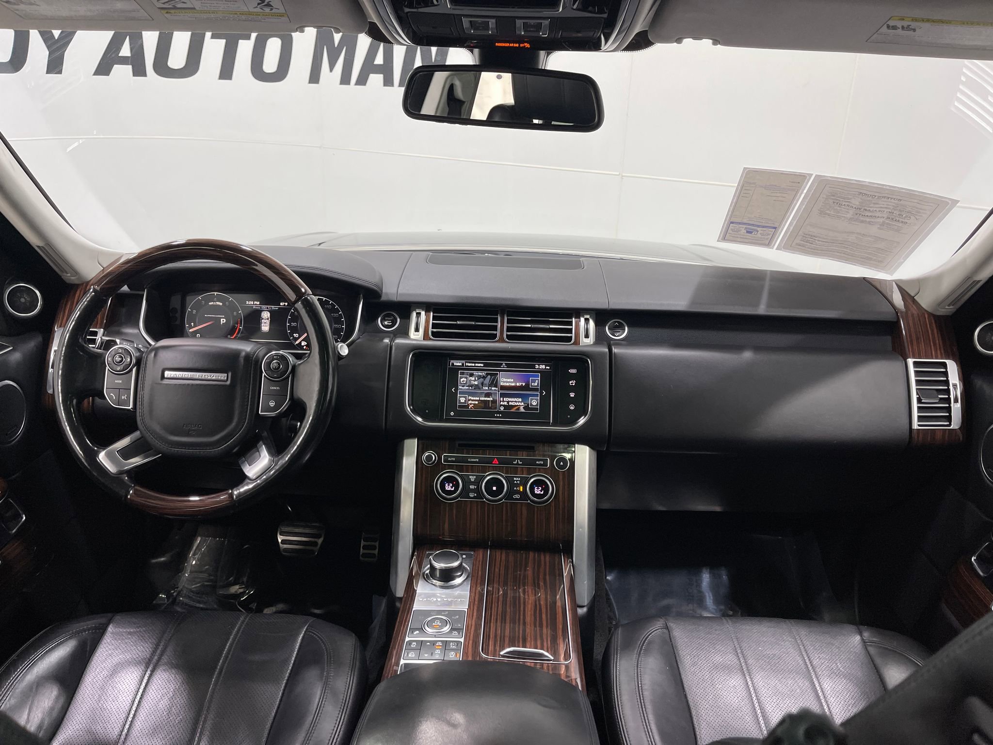 Used 2016 Land Rover Range Rover Supercharged image 18