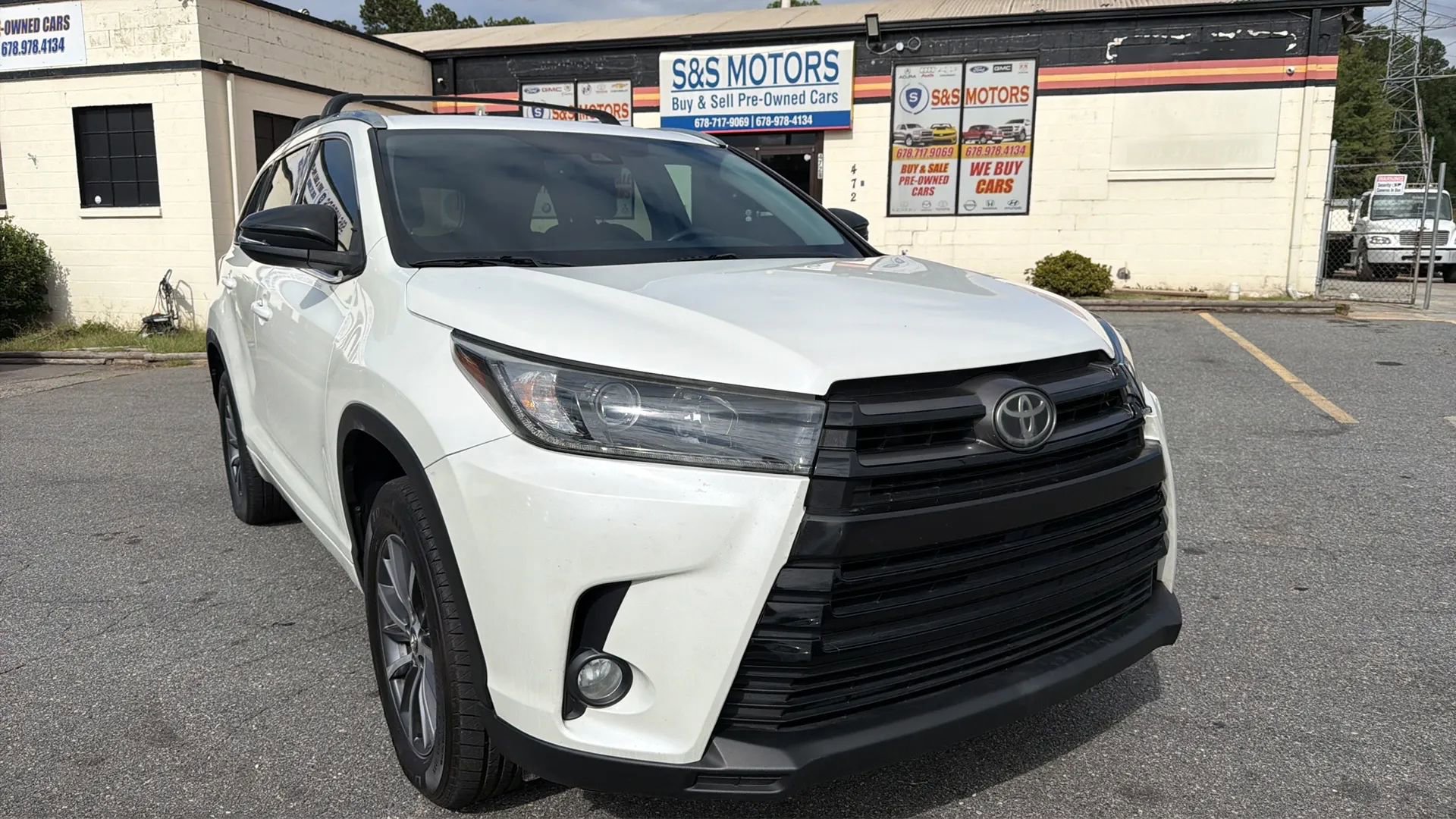 Used 2018 Toyota Highlander XLE