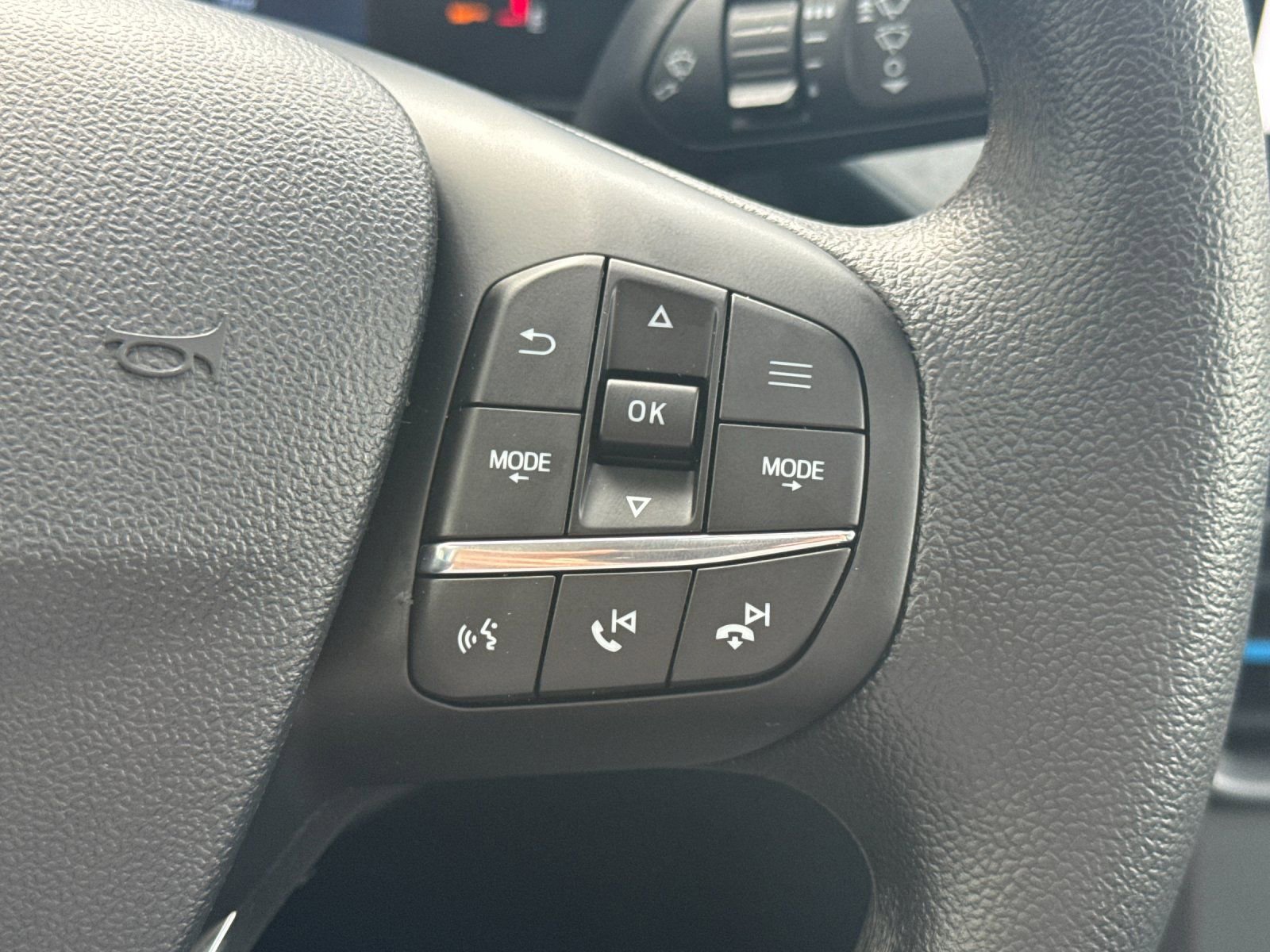 New 2026 Ford Maverick XLT image 25