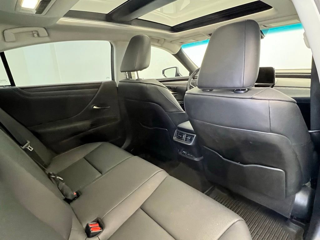 Used 2023 Lexus ES 350 w/ Premium Package image 8